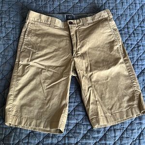 J. Crew Stretch Kacki Shorts